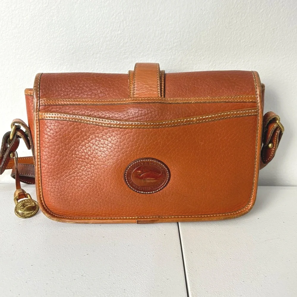 Vintage Dooney & Bourke All Weather Leather Crossbody Saddle Bag Classic USA